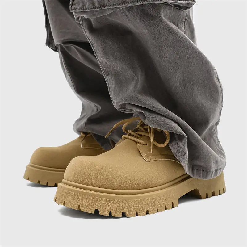 THE AMANDO SHOE